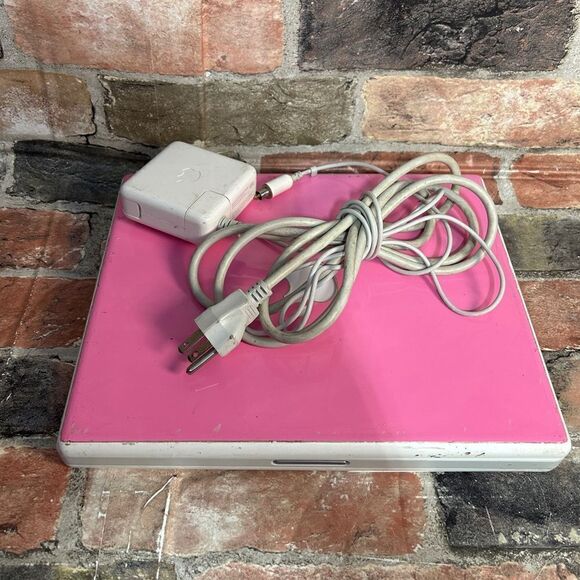 VTG Apple iBook Laptop- TURNS ON Only when plugged in - Picture 6 of 6